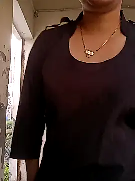 Raanieoy012 online show from 04.01.26