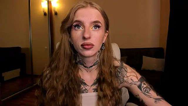 Snapshot of harley_kimm chatting on 06.14.26 harley kimm online show from 06.14.26