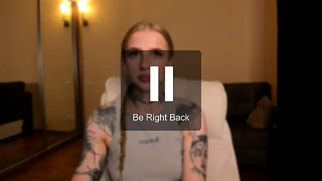 Snapshot of harley_kimm chatting on 06.19.26 harley kimm online show from 06.19.26