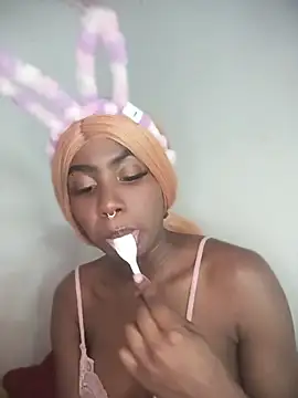 KatyBelle  online show from 05.26.26