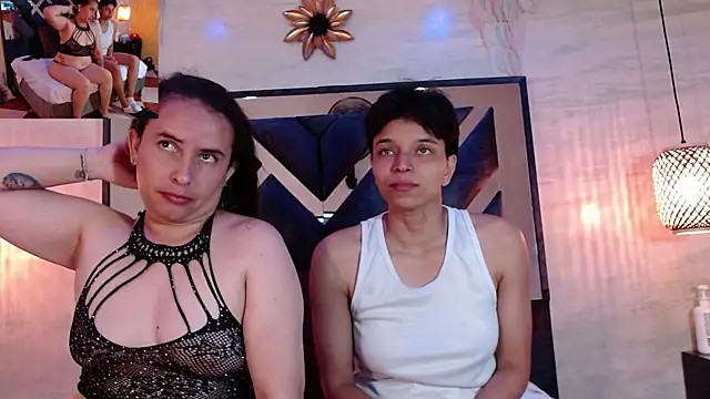 Snapshot of Natasha_and_zoe_ chatting on 04.15.26 Natasha and zoe online show from 04.15.26