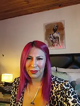 Snapshot of tatianabelli chatting on 06.18.26 tatianabelli online show from 06.18.26
