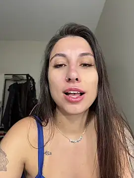 Snapshot of Carolzinhalux69 chatting on 07.05.26 Carolzinhalux69 online show from 07.05.26