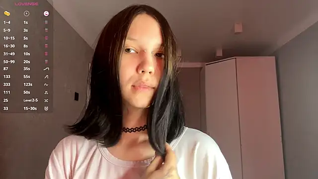 AmeliaMiotii online show from 04.28.26