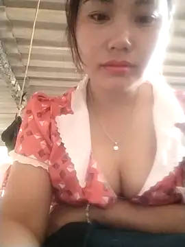 Snapshot of Giang-mylove chatting on 04.10.26 Giang-mylove online show from 04.10.26