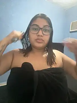 Snapshot of C1N09 chatting on 04.02.26 C1N09 online show from 04.02.26