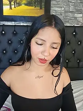 Carolyn online show from 05.15.26