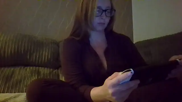 Snapshot of Anna-Curvy-xx chatting on 05.19.26 Anna-Curvy-xx online show from 05.19.26