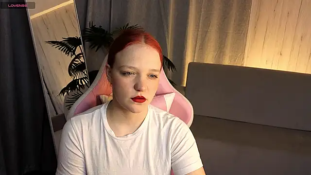 Snapshot of Candy_Lirr chatting on 05.15.26 Candy Lirr online show from 05.15.26