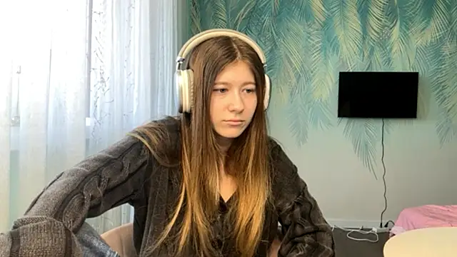 Kate Jomallona online show from 03.31.26