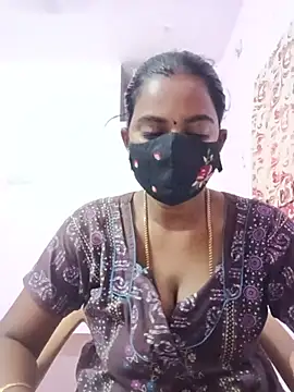 Snapshot of tamilratchasii chatting on 07.26.26 tamilratchasii online show from 07.26.26