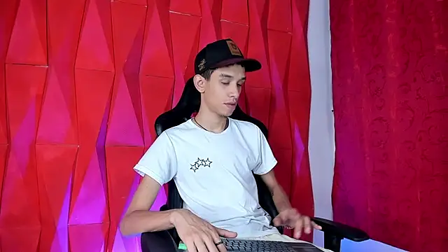 Snapshot of Zamaelprime_ chatting on 05.19.26 Zamaelprime online show from 05.19.26