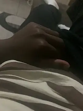 Snapshot of ndaloyakhe chatting on 04.04.26 ndaloyakhe online show from 04.04.26