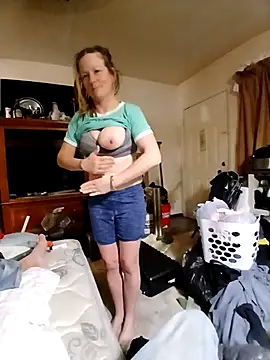 Snapshot of BloStacks1 chatting on 03.30.26 BloStacks1 online show from 03.30.26