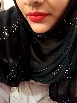 Snapshot of Miss_Noor__ chatting on 04.28.26 Miss Noor online show from 04.28.26