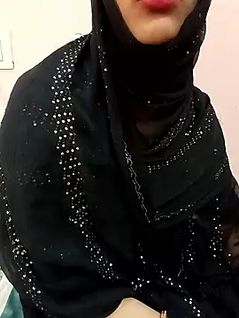Snapshot of Miss_Noor__ chatting on 05.27.26 Miss Noor online show from 05.27.26