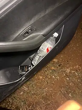 Snapshot of yingzi003 chatting on 04.15.26 yingzi003 online show from 04.15.26