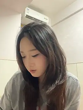 Alice-babyone online show from 04.27.26