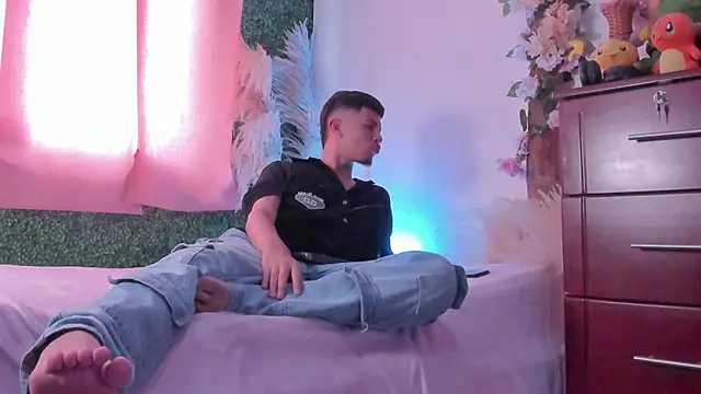 Snapshot of Blaze_Star chatting on 03.30.26 Blaze Star online show from 03.30.26