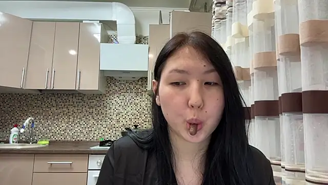 Snapshot of Ameliya_kim chatting on 04.15.26 Ameliya kim online show from 04.15.26