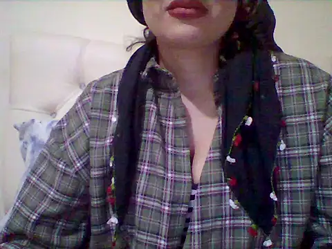 Snapshot of busex25 chatting on 04.10.26 busex25 online show from 04.10.26