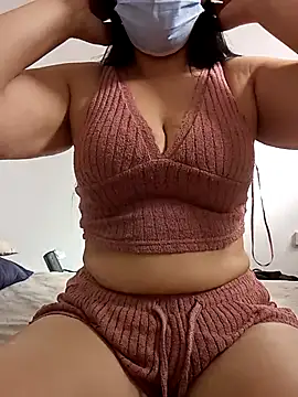 Snapshot of Anna-SeXX chatting on 04.21.26 Anna-SeXX online show from 04.21.26