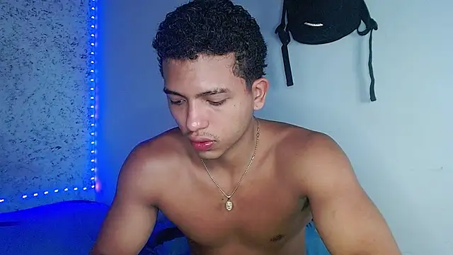 Snapshot of tonydesire_ chatting on 07.17.26 tonydesire online show from 07.17.26