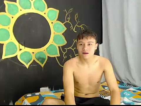 Boy Lovely18 online show from 03.29.26