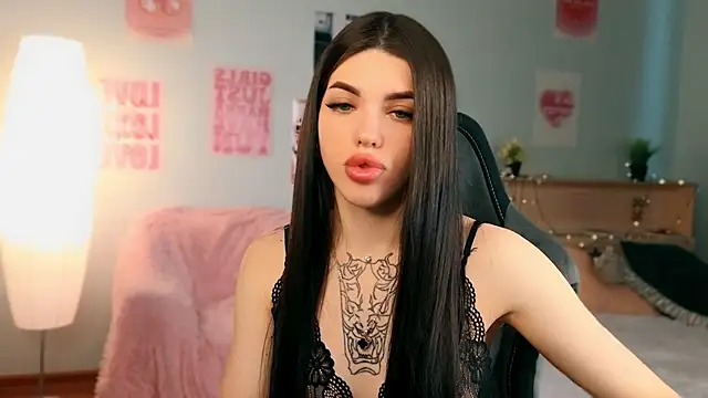 Snapshot of molly_rettyy chatting on 05.16.26 molly rettyy online show from 05.16.26