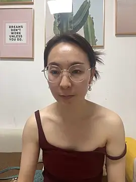 Snapshot of you-520 chatting on 05.08.26 you-520 online show from 05.08.26