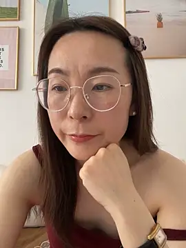 Snapshot of you-520 chatting on 05.30.26 you-520 online show from 05.30.26