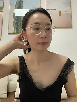 Snapshot of you-520 chatting on 07.04.26 you-520 online show from 07.04.26