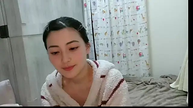 Snapshot of kaede_1122 chatting on 04.05.26 kaede 1122 online show from 04.05.26