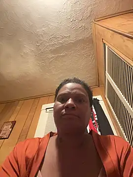 Snapshot of Sweetie8582 chatting on 04.01.26 Sweetie8582 online show from 04.01.26