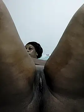 Snapshot of Dutches101 chatting on 04.09.26 Dutches101 online show from 04.09.26