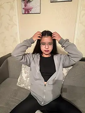 Z Milll online show from 04.27.26