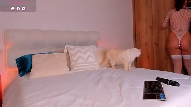 Snapshot of abigail_01 chatting on 04.06.26 abigail 01 online show from 04.06.26