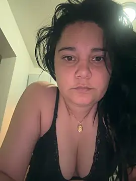 Snapshot of JesslatinaVIP chatting on 04.11.26 JesslatinaVIP online show from 04.11.26