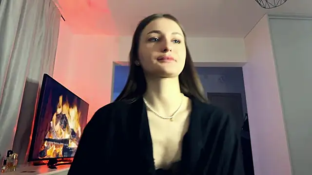 Snapshot of HallieHollo chatting on 04.05.26 HallieHollo online show from 04.05.26