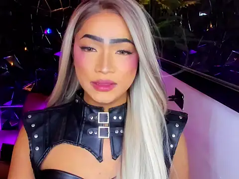 Holy Flaire online show from 04.04.26