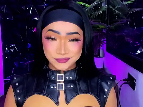 Holy Flaire online show from 04.05.26