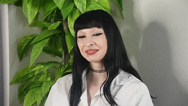 Snapshot of BreannaBetesh chatting on 04.03.26 BreannaBetesh online show from 04.03.26