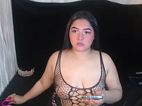Snapshot of KamylaBiker chatting on 04.19.26 KamylaBiker online show from 04.19.26