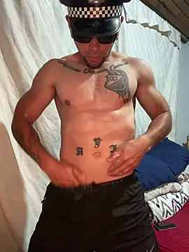 Snapshot of Sexmuscle17 chatting on 06.07.26 Sexmuscle17 online show from 06.07.26