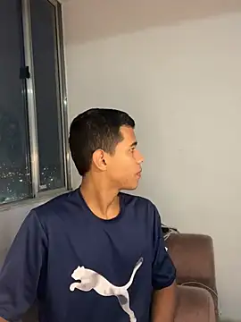 Snapshot of noahdark_ chatting on 05.31.26 noahdark online show from 05.31.26