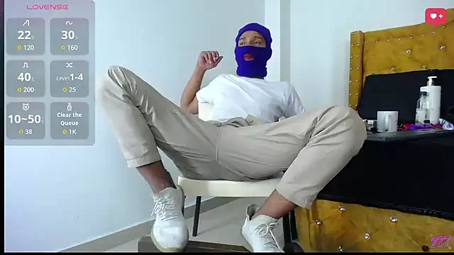 Snapshot of big_cock2016 chatting on 04.27.26 big cock2016 online show from 04.27.26