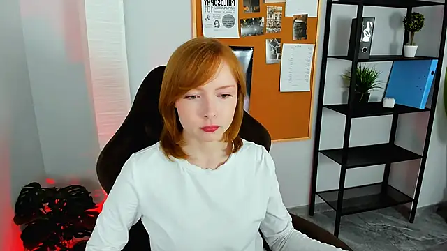 CherryCrushLove online show from 05.14.26