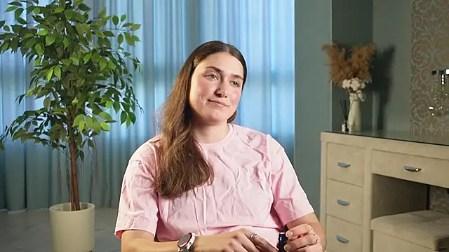 Snapshot of WeiReece chatting on 04.01.26 WeiReece online show from 04.01.26