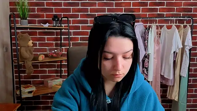 Snapshot of AnnaaPage chatting on 04.15.26 AnnaaPage online show from 04.15.26