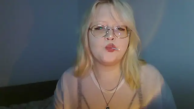 Snapshot of Elayne_Sweet chatting on 06.18.26 Elayne Sweet online show from 06.18.26